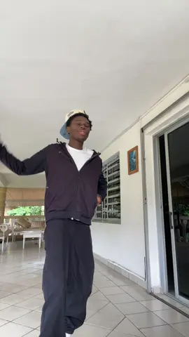 Shoot 3 point 🧏🏽‍♂️ #shootindrive #shine