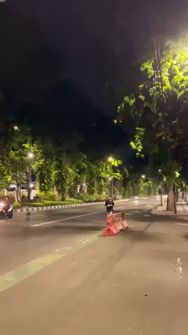 #jogging #vibessurabayamalam #olahraga 