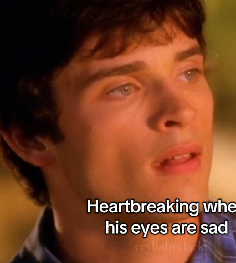his beautiful eyes express so much but when they are sad…. i hate it  #tomwelling #smallville #clarkkent #fyp #viral 