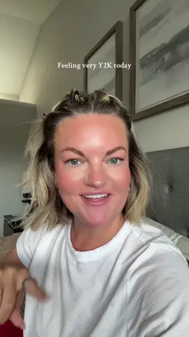 I’m pretty sure I have a picture of me as a teen with 🦋 clips in. I’m feeling 15 again!  #butterflyclips #y2kaesthetic #Flashback #circa2001 #y2kfashion 