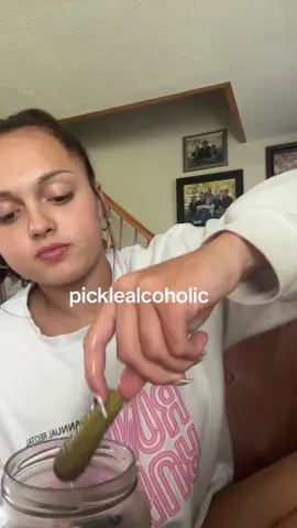 i love pickles🥒🥒🥒🥒 #fypp#fypシ゚viral #ilovepickles #blowthisup 