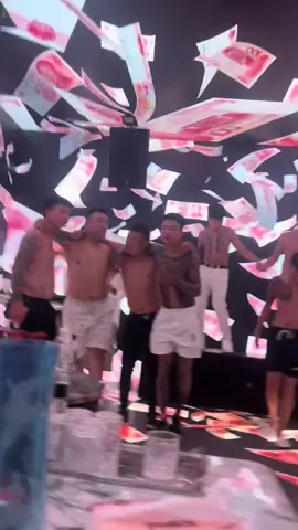 Who is the most handsome in Southeast Asian countries? I'm the one who is the best at playing in KTV and the most handsome! #KTV design# Bar design# 5D room# KTV # Nightclub# Nightclub design# Nightclub decoration# Nightclub project# KTV decoration# Karaoke# Private leisure club