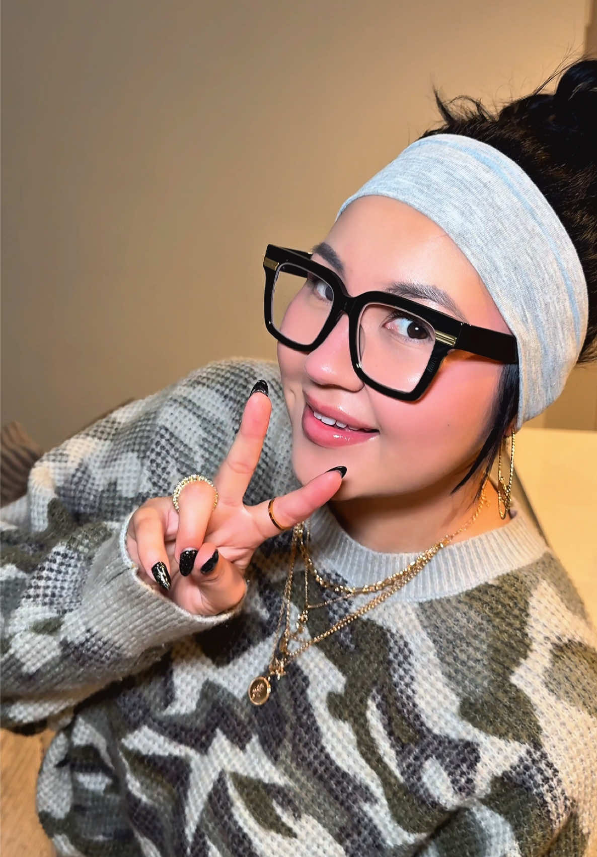 Cozy Comfy Fall Outfit 🥰 You can NEVER go wrong with that! 🫶🏽 #OOTD #ootdinspo #fitoftheday #ootdstyle #fitcheck 