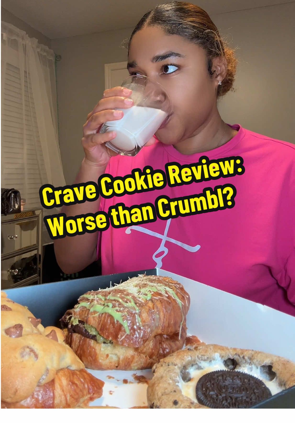#cravecookies #crumblecookie #crumblcookiesoftheweek #cookies #cookiereview 