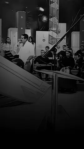 Seven insan kıskanır.... 