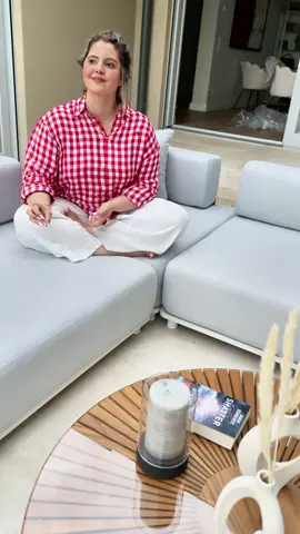 Immer ein Stückchen mehr Zuhause 🥺😮‍💨. Heute kam unsere Lounge für den Garten an & wir haben uns direkt an den Aufbau gemacht. Wir finden es sehr gemütlich & freuen uns auf schöne Stunden im Garten 🏡 Wie findet ihr es? 