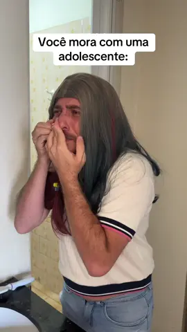 É desse jeito mesmo? Kkkkkk as viradas de olho, o espelho kkkk JUROOOO