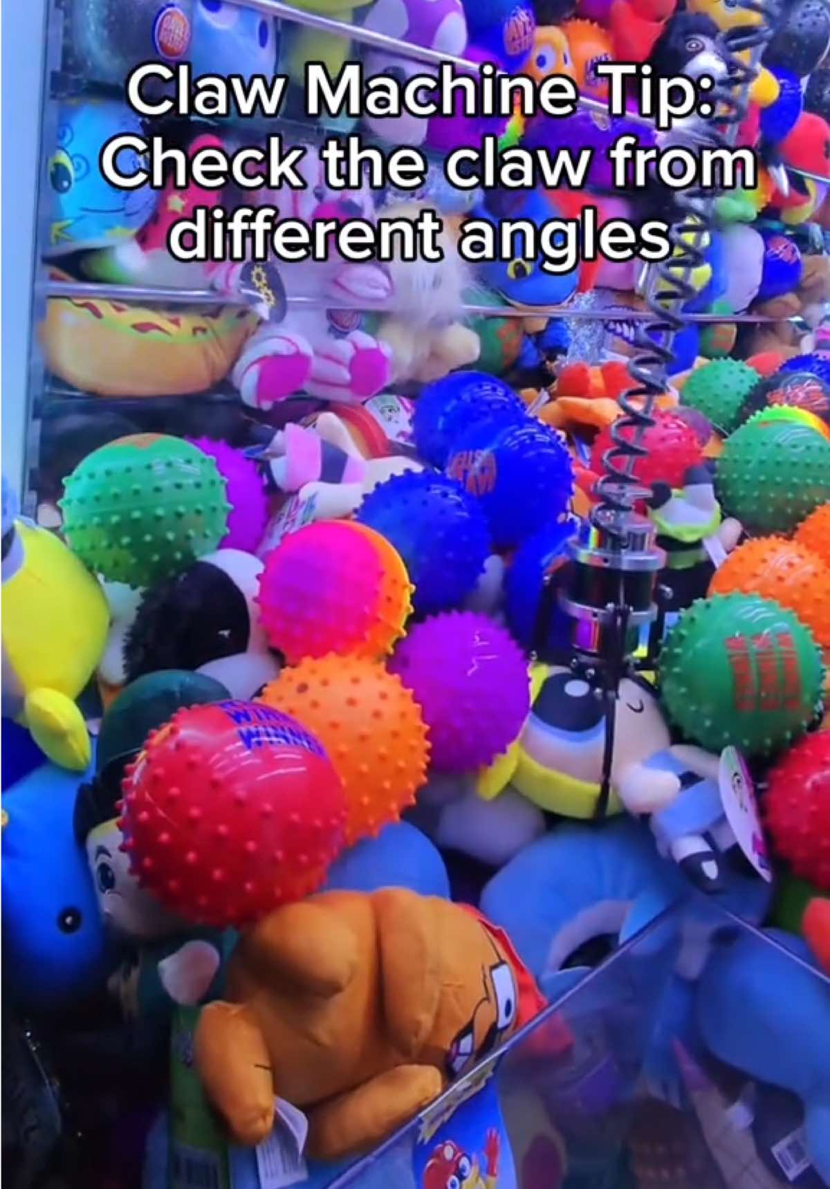 🕹️  Claw Machine Tip: Check the claw machine from different angles For a precise grab around the head, it helped viewing from the side of the machine here! ❤️LIKE & SHARE to help you and your friends win at the claw machines and FOLLOW for more claw machine and arcade tips!  #round1 #creatorsearchinsights #clawmachine #arcade #fyp   🎥⚙️ 📱iPhone 16 Pro Max 🕶️ Meta RayBans 🎤 DJI Mic 2 and Mic Mini 2 🎥 DJI Osmo Pocket 3 🎞️ CapCut or Instagram Edits 🔋 Anker 335 Power Bank 💽 Samsung Portable SSD T7 ⚖️ Weigh Gram - Top-200