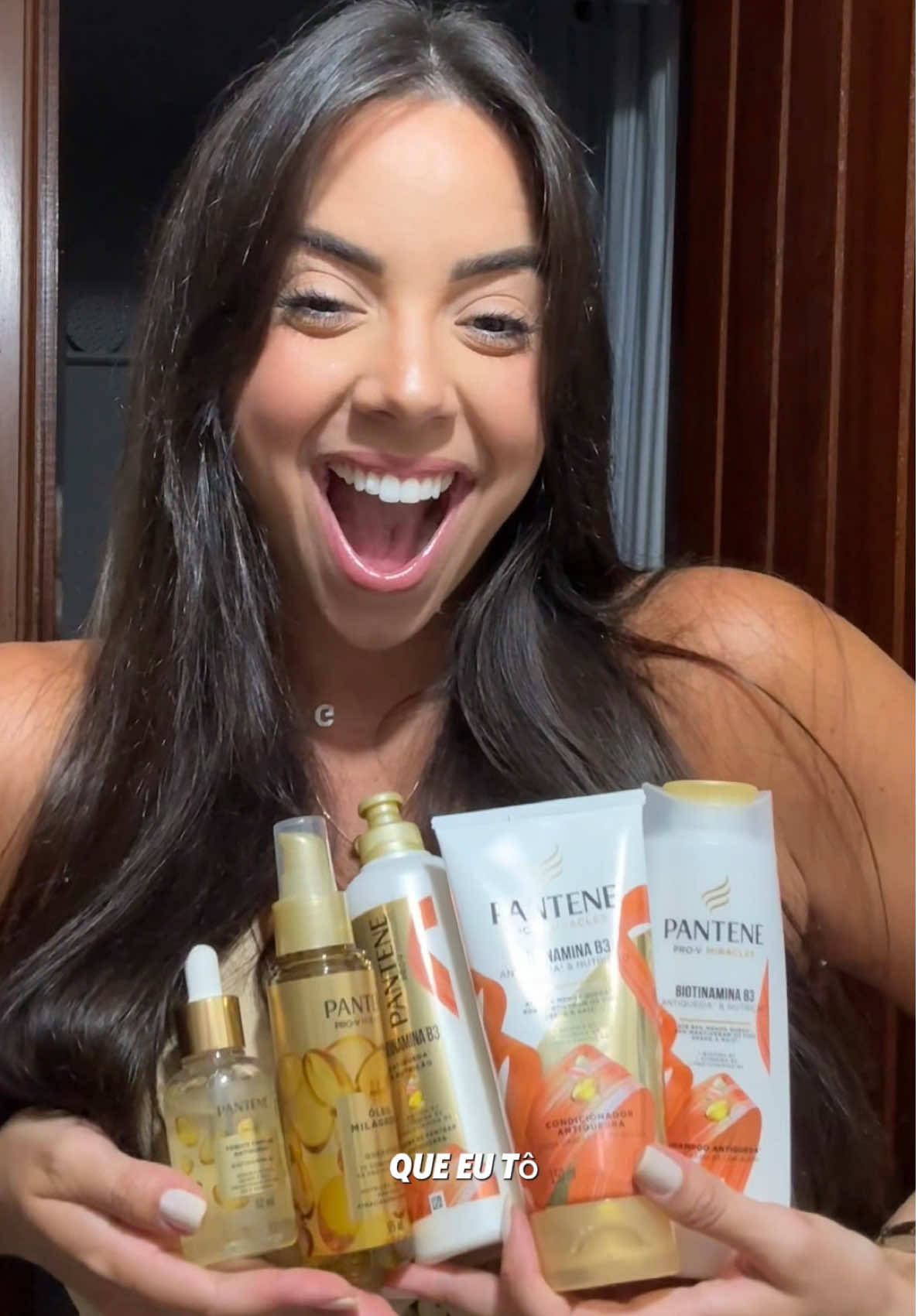 Me conta aqui se já conheciam essa nova linha perfeita da @PanteneBrasil eu amei porque vai ajudar mto na queda do meu cabelo! #ProtagonistasPanteneMIS #ProtagonistaPantene #CabeloPantene 