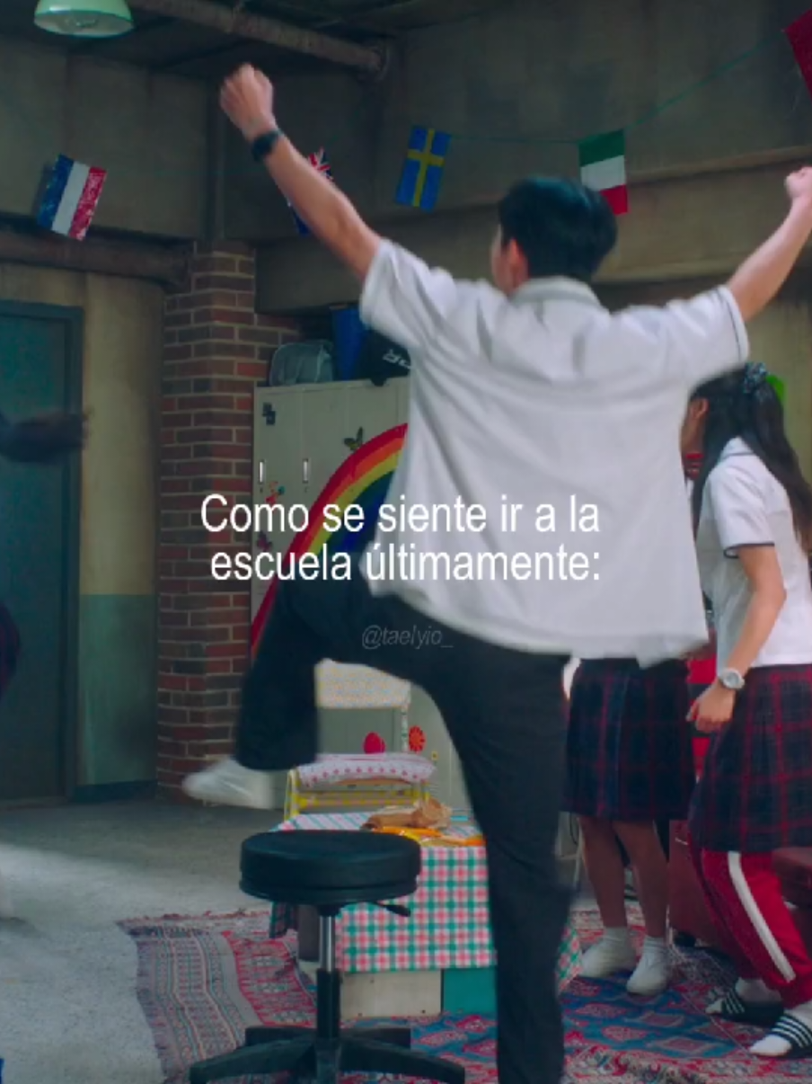 tengo unos amigos q si salen llaman siempre #twentyfivetwentyone  #veinticincoveintiuno  #kdrama #amigos  #foryoupage 