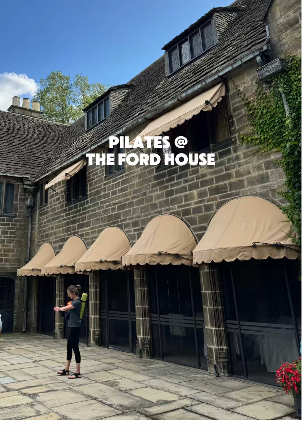 Pilates on the lake, what more could you ask for? The classes are only $12 for nonmember and $10 if you’re a member! Once you park, a shuttle service will drive you to the home (for free) and after class you get a gorgeous scenic walk back! I cannot wait to come back again next summer for their terrace Pilates classes!💪🏻🤍 #pilates #ford #detroit #workoutclass #workout 