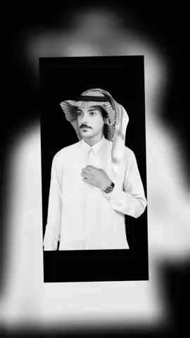 اضحـك وااجامـل واحـد مافـطنـلي