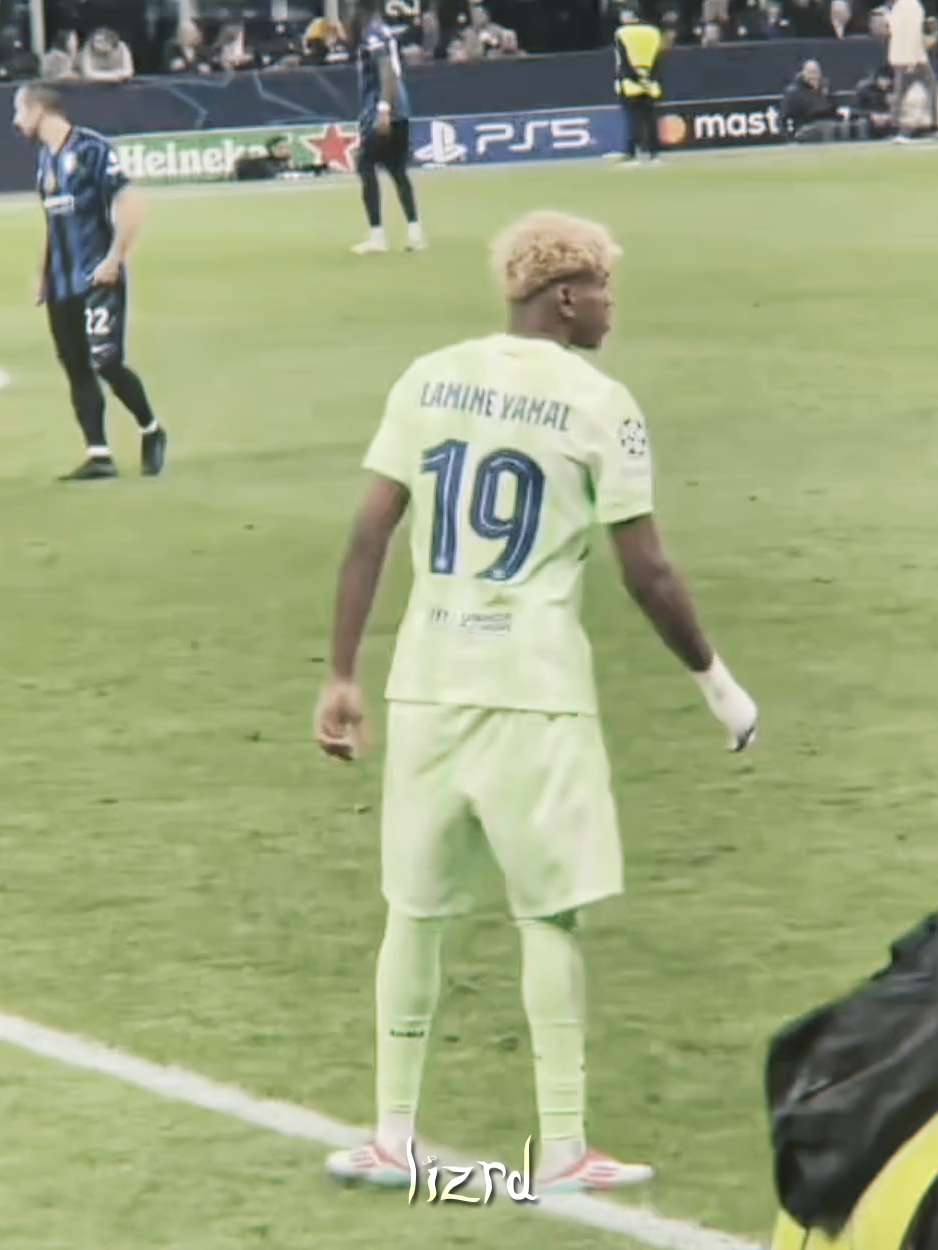 Lamine's response to inter fans 🤫 || ib:@9XSR #football #footballedit #yamal #fyp #viral