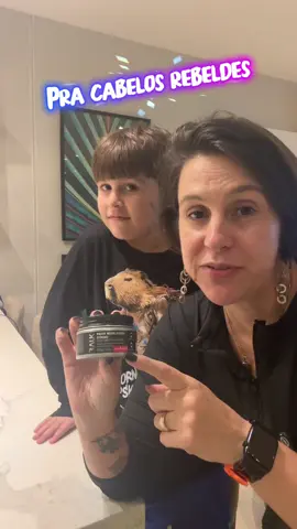 Tá cansado de passar gel e o cabelo não ficar no lugar? A pasta modeladora vai te ajudar a controlar esses fios! #geldecabelo #pastamodeladora #cabelorebelde #tiktokshop 