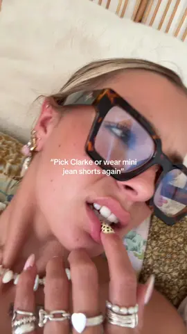 YOU WILL NEVER EVER CATCH ME IN JEAN BOOTY SHORTS AGAIN #jorts #ipickclarke 