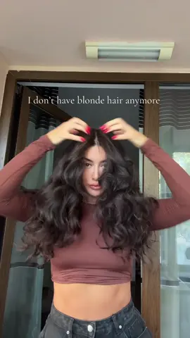 #hairstyle #hairgrowth #haircolor #haircar #blondehair #brunettetoblonde 