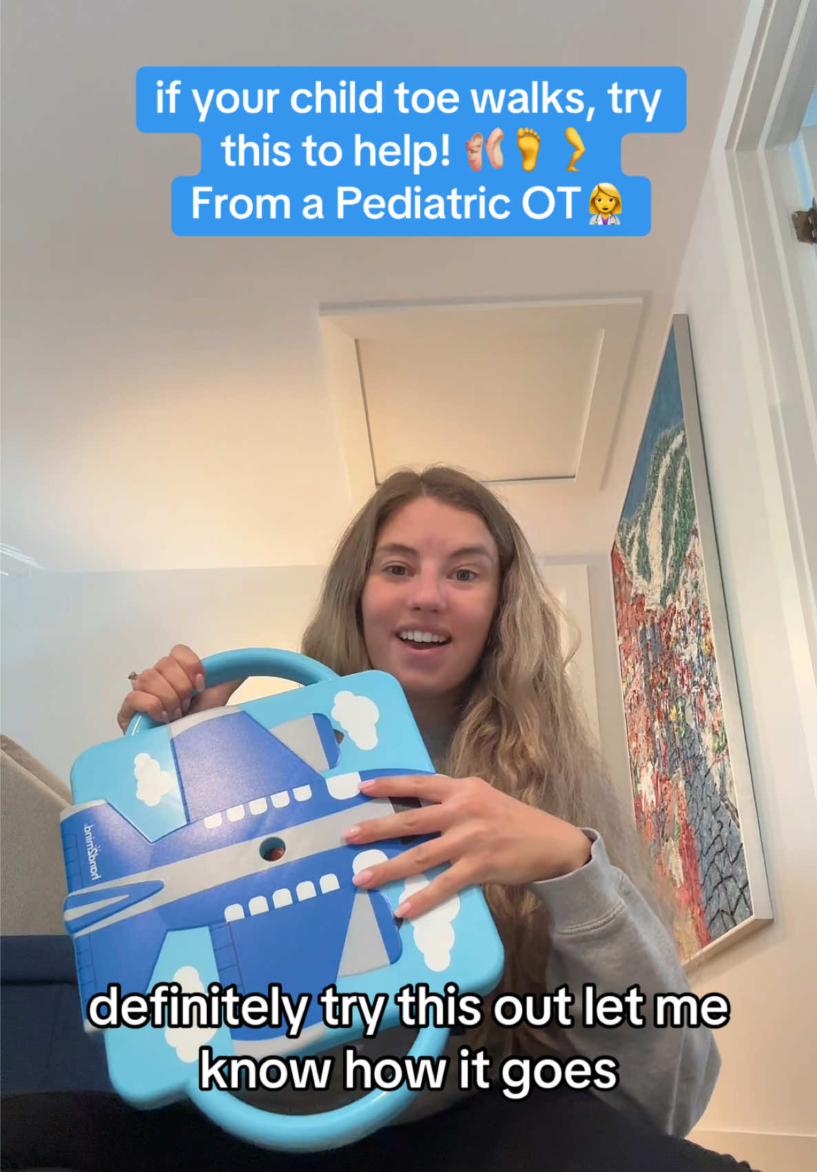 if your child toe walks, try this to help! 🩰🦶🦵 From a Pediatric OT👩‍⚕️ #toewalking #neurodivergent #autism #pediatricoccupationaltherapy #occupationaltherapist 