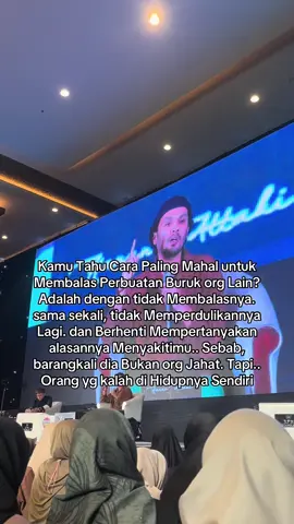 terkadang ada sebuah Luka yg memang di takdirkan kitalah yg menjadi Obatnya🙂‍↕️🙏 @Ayah Amanah #fyp #hananattaki #sharingtimeayahamanah #kajianustadzhananattaki #beranda 