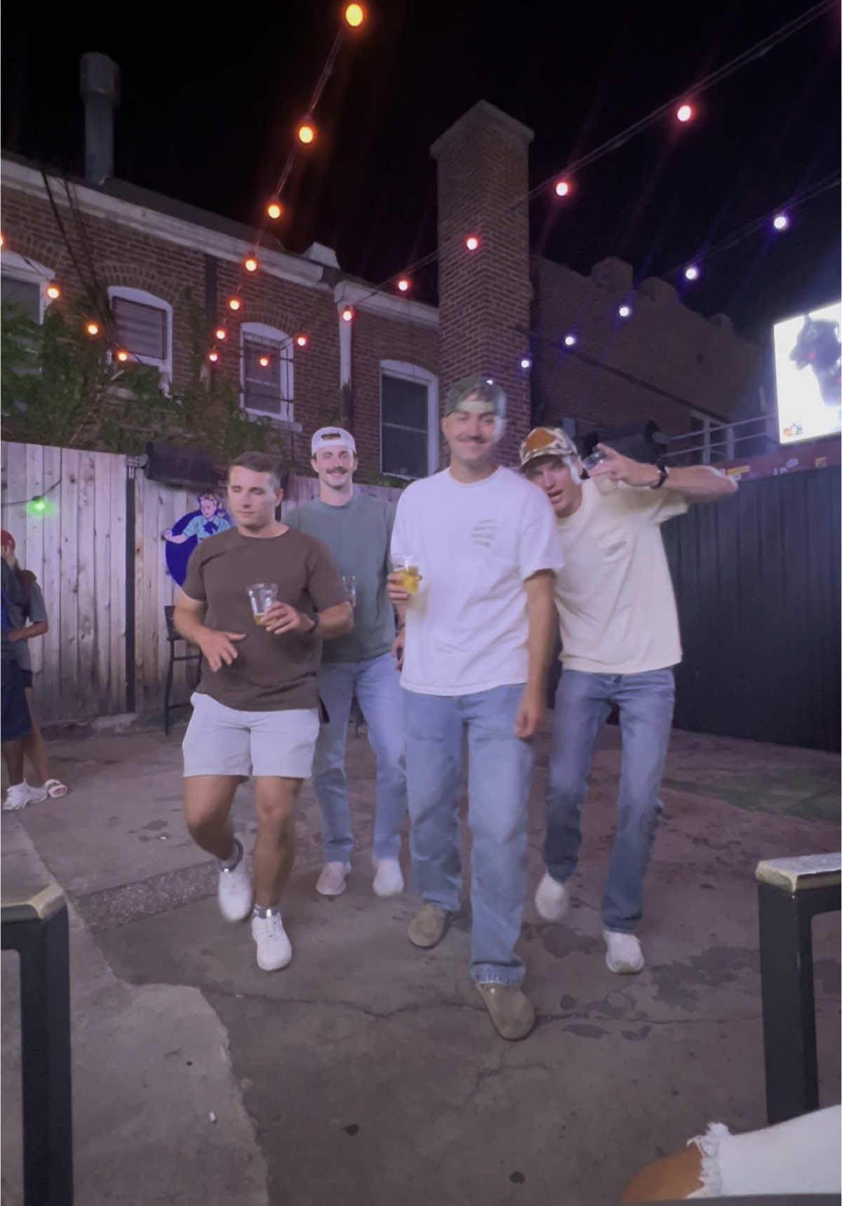 LMAO stay till the end for a surprise close up @Lexi Gott #throwingafit #trend #kansascity #tinroofkansascity #fyp #foryourpage #boys 