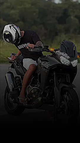 e a áfrica twin ronca alto igual trovão 🥷 #59d❤️👺💥 #tipografia #osd #moto #funk 