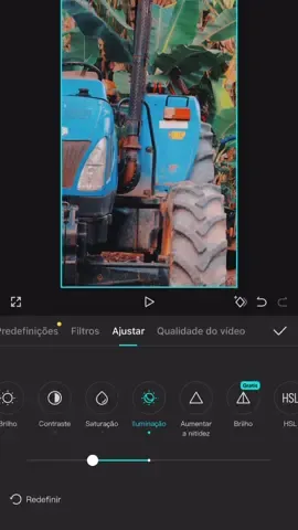 📽️ Ontem postei um vídeo colorido em LOG no CapCut e vocês lotaram os comentários perguntando como fiz… 👀 Então hoje tá aí o tutorial completo de como colori em LOG direto no CapCut Mobile 🔥🎬 A diferença é surreal comparado ao vídeo de ontem 😱👇 👉 Assiste até o final e comenta se ficou melhor! #CapCut #VideomakerMobile #ColorGrading #CapCutTutorial #CapCutBrasil 