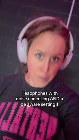 Hands down the best headphones @JLab #jlab #jlabheadphones #headphones #tiktokshopcreatorpicks #tiktokshoplabordaysale 