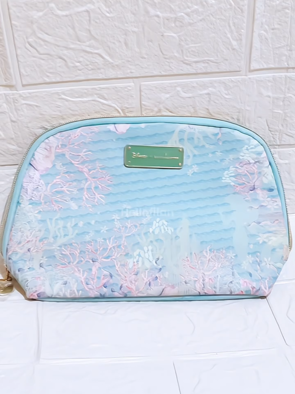 ♡Pouch by Buttonscarves