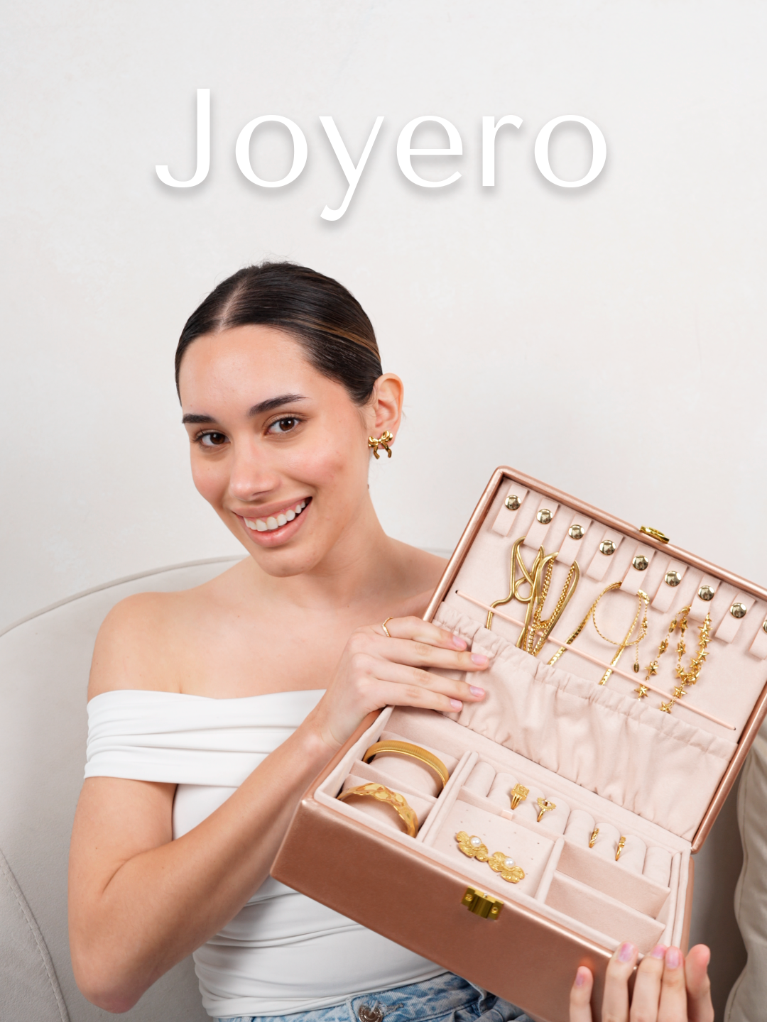 ✨ Organiza y protege tus joyas con el joyero Maxi de AZZIA.  Elegancia y practicidad en un solo lugar. #AZZIA#fyp #Joyero