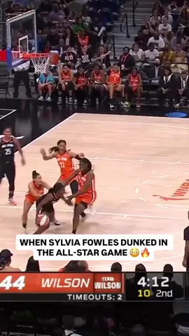 Sylvia got up 🫣 #WNBA #wbb #sylviafowles 