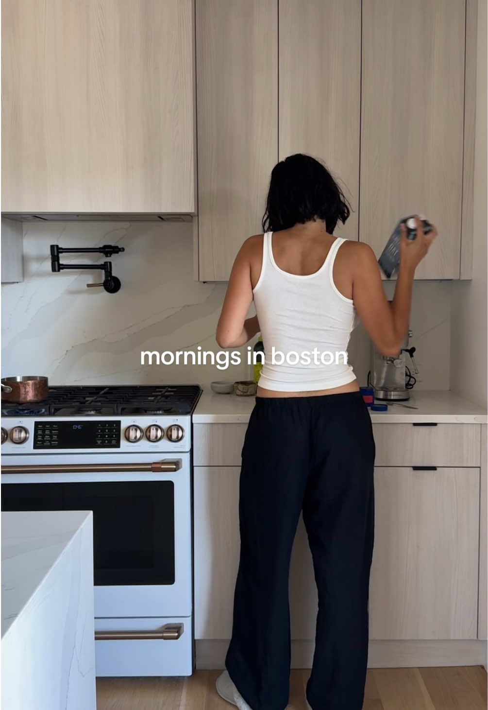 boston mornings in my bf’s boy apt