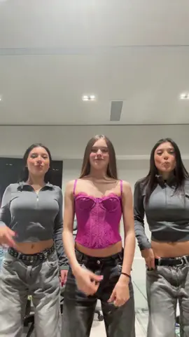 @mellissvalenailen ❣️