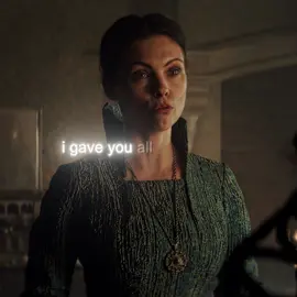 best magic chaos user, im still gag she conjured the fire and still pretty alive knows she is powerful [ for @. rmk: @doni ] #yennefer #yenneferofvengerberg  #thewitcher #fyp #viral 