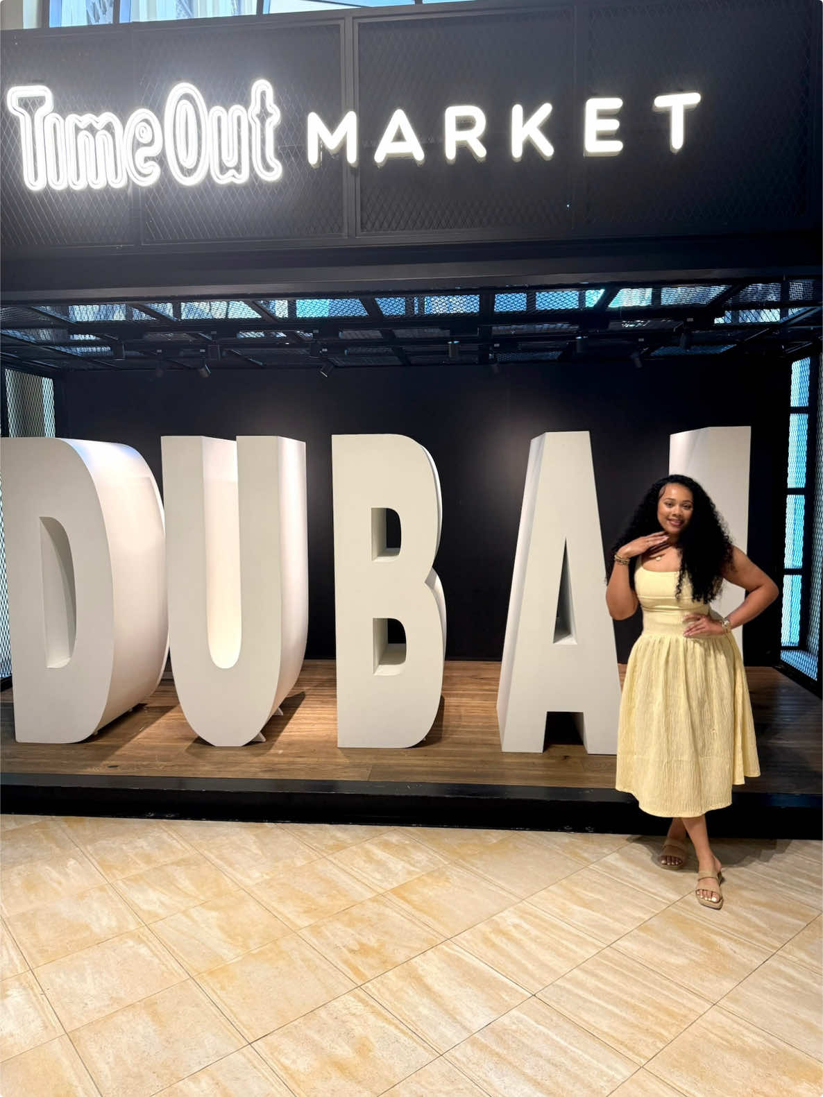 Major travel hack: Two countries for the price of 1!!! Dubai & Thailand #travelhacks #dubai #thailandtravel 