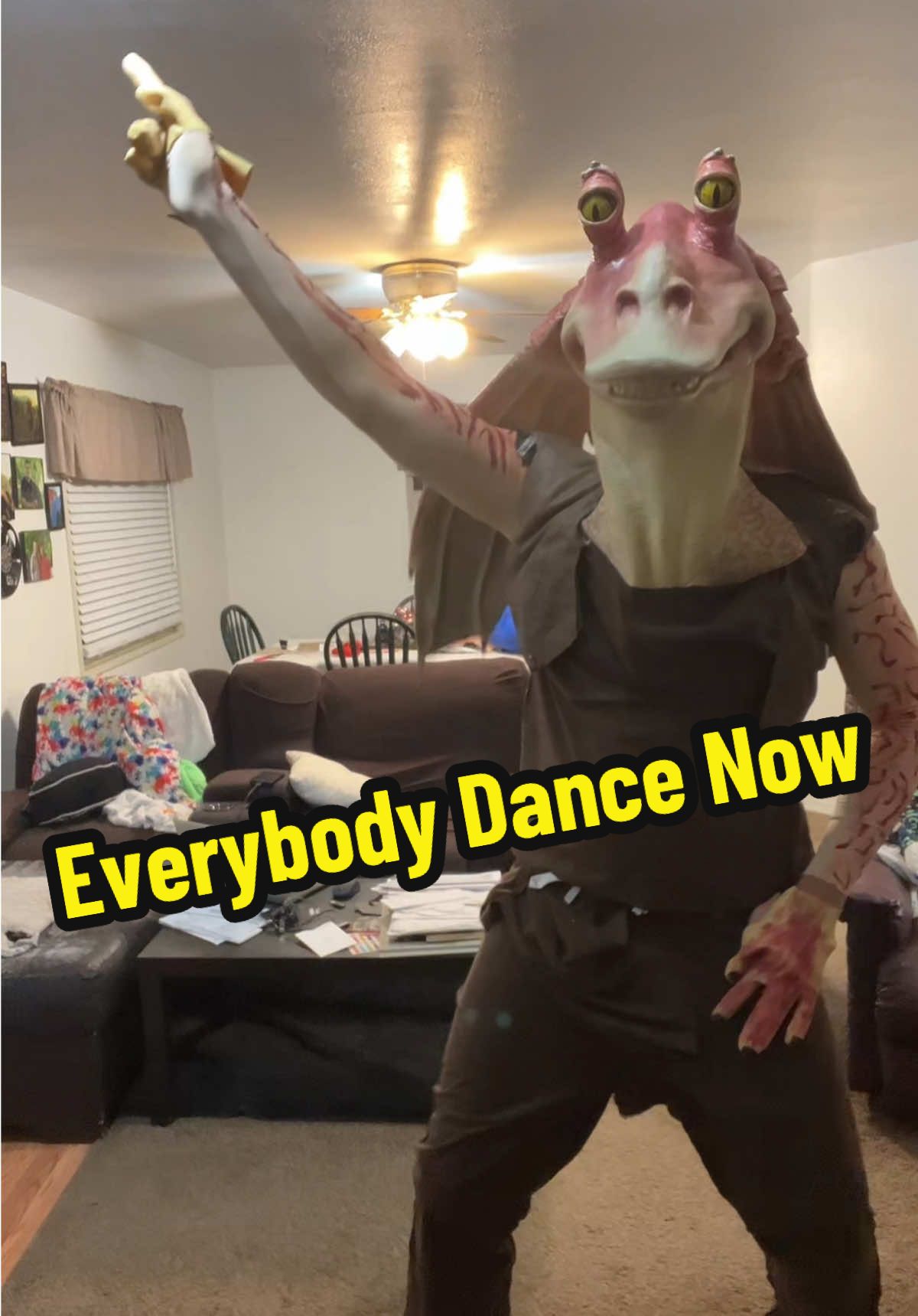 #everybodydancenow #JarJarBinks #jarjar #starwarscosplay #starwarsfan 