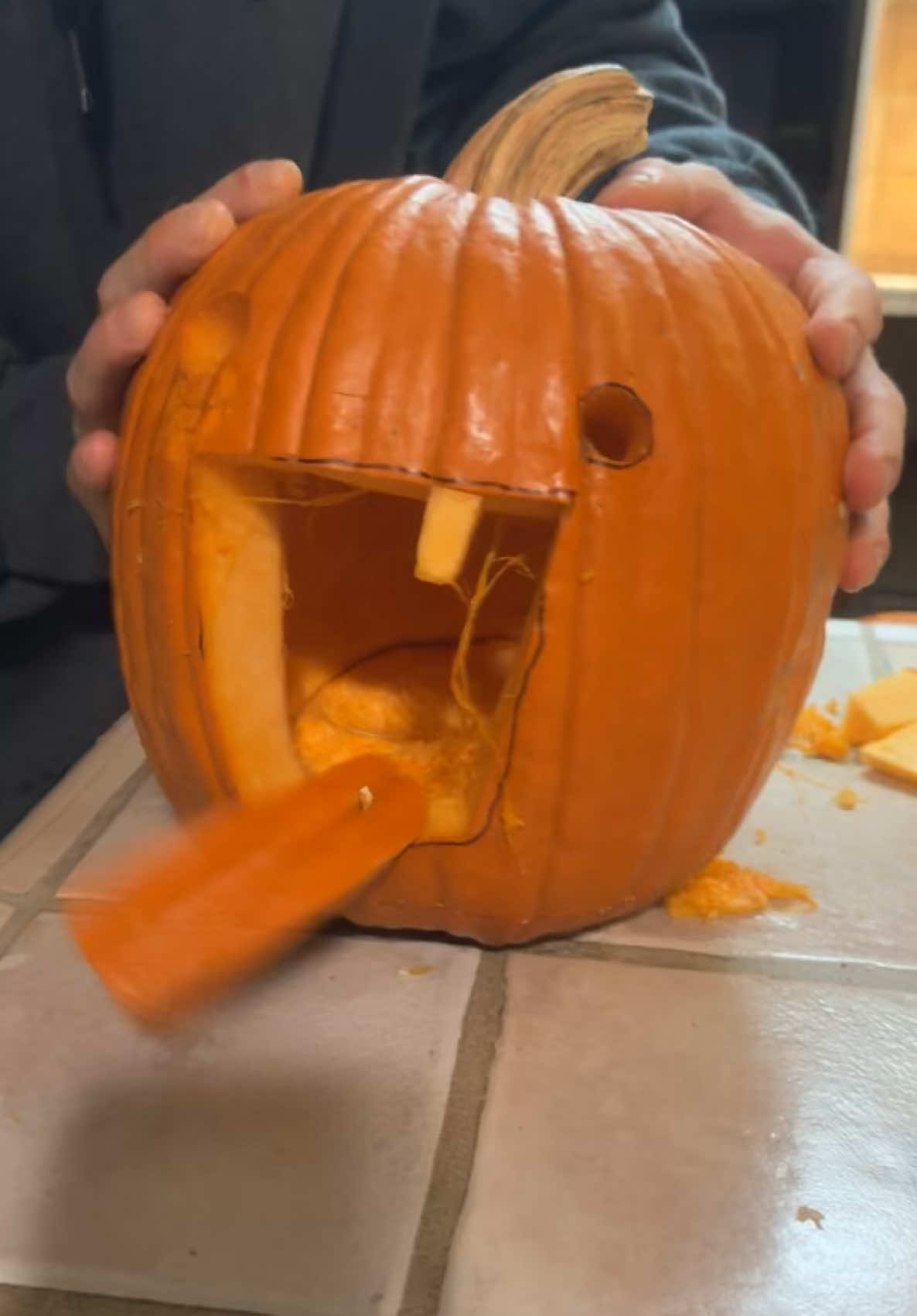 Pumpkin rizz #pumpkincarving #funnyvideos #innit 