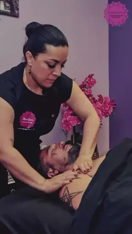 ✅ Sabemos que te sientas agotado, cansado, y que necesitas conectar tu mente con tu cuerpo. 👉🏽 Te tenemos la solución ¡El masaje RELAJANTE… que puedes disfrutar solo o con tu compañía favorita. 📲 Reserva ahora tu masaje relajante o en pareja al +1 (346) 377-1881. #masaje #spa #relajacion #viral #texas