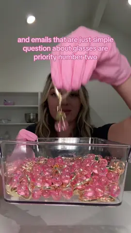 I need to hire an email assistant 🫩 #foryou #lipgloss #lipglossbusiness 