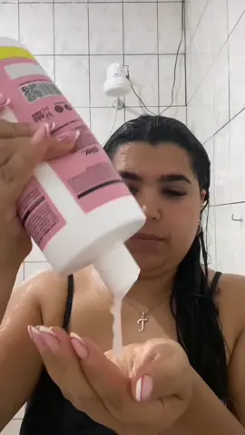 Nova linha da @belkitoficial Já amando o resultado 🥰😍 ÁCIDO HIALURÔNICO QUERATINA | PANTENOL | CREATINA A LINHA PENTEIA CABELO BELKIT foi feita sob medida para quem quer deixar os fios alinhados, sem bagunça e sem frizz. Resultado completo e duradouro para cabelos quimicamente tratados.🌸  #belkitoficial #penteiacabelo @belkitoficial #LIVEIncentiveProgram #LIVEwithlowfollowers #PaidPartnership 