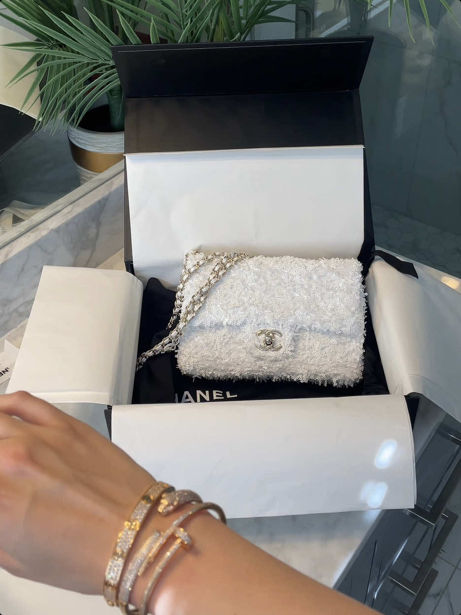 Obsessed with this limited edition sequin flap bag 🥥🤍 #bagcollection #closettour #flapbag #bracelets #lovebracelet #haul #haultok #foryou #bagtok #sequin #sequinbag #limitededitionbag #pourtoii #fashiontiktok #luxuryunboxing #imjustagirl #fyp 