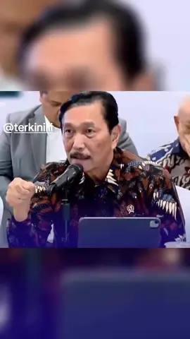 Ketua Dewan Ekonomi Nasional (DEN), Luhut Binsar Pandjaitan menyatakan, pemerintah akan mempersulit urusan administrasi masyarakat yang tidak melaksanakan kewajiban membayar pajak kepada negara. Salah satu contoh yang dipersulit yakni saat akan membuat paspor. Luhut mengatakan, ke depan pemerintah akan fokus melakukan digitalisasi untuk mempercepat transformasi. Salah satunya melalui aplikasi coretax atau sistem inti administrasi perpajakan. 