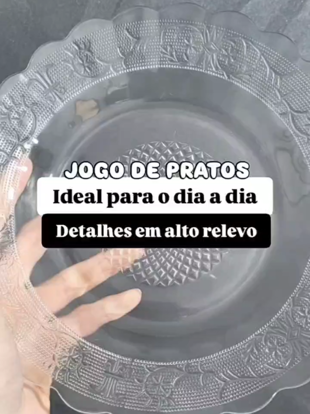 ✨Transforme sua mesa em um verdadeiro espetáculo! O jogo de pratos egípcio estrela transparente (6 peças) une sofisticação e charme em cada detalhe. Curta ❤️ e conte nos comentários com quem você dividiria esse banquete elegante! 🍽️ Após me seguir comenta 