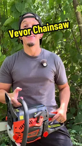 Perfect for fall firewood and winter prep – the VEVOR gas chainsaw delivers the strength you need for cutting, trimming, and storm season readiness. #tiktokshopcreatorpicks #tiktokshopbacktoschool #woodcutting #winterprep #outdoortools 