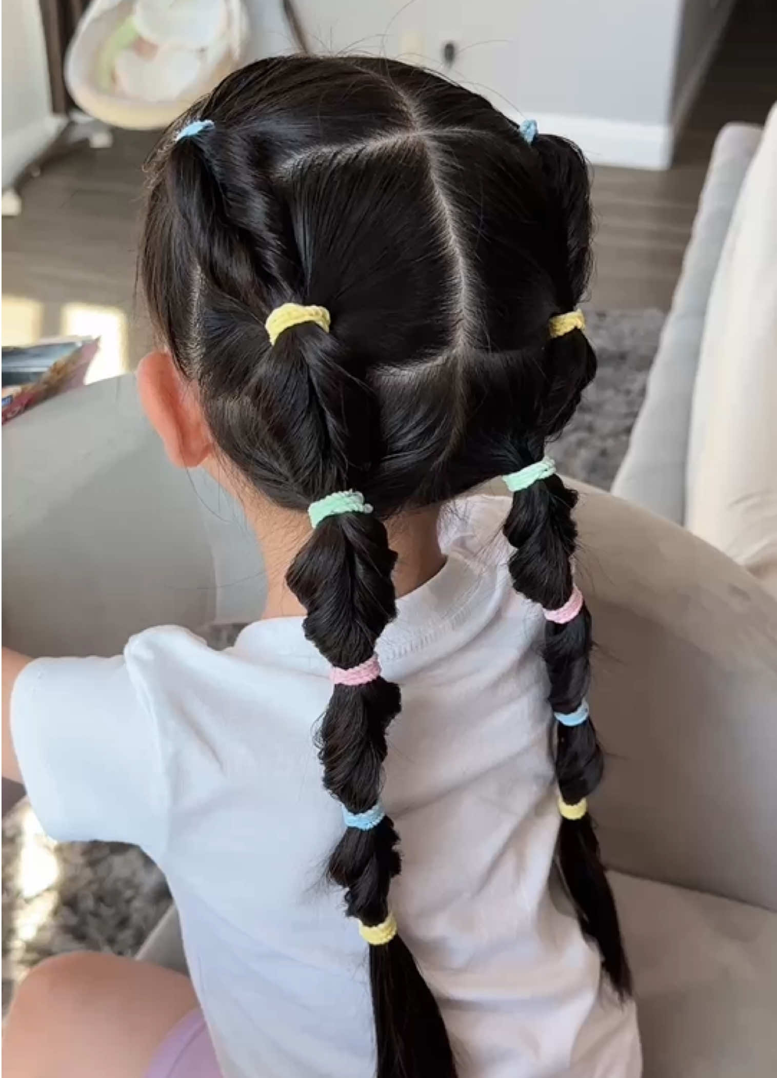This hairstyle took less than 10 minutes ⏰💫 Perfect for school mornings or playdates! 🏫🎉 Moms, what’s your go-to quick hairstyle for your kid? 👩‍👧💬 #backtoschoolhairstyles #EasyKidHair #kidbraider #EasyHairstyle #braidstutorial 