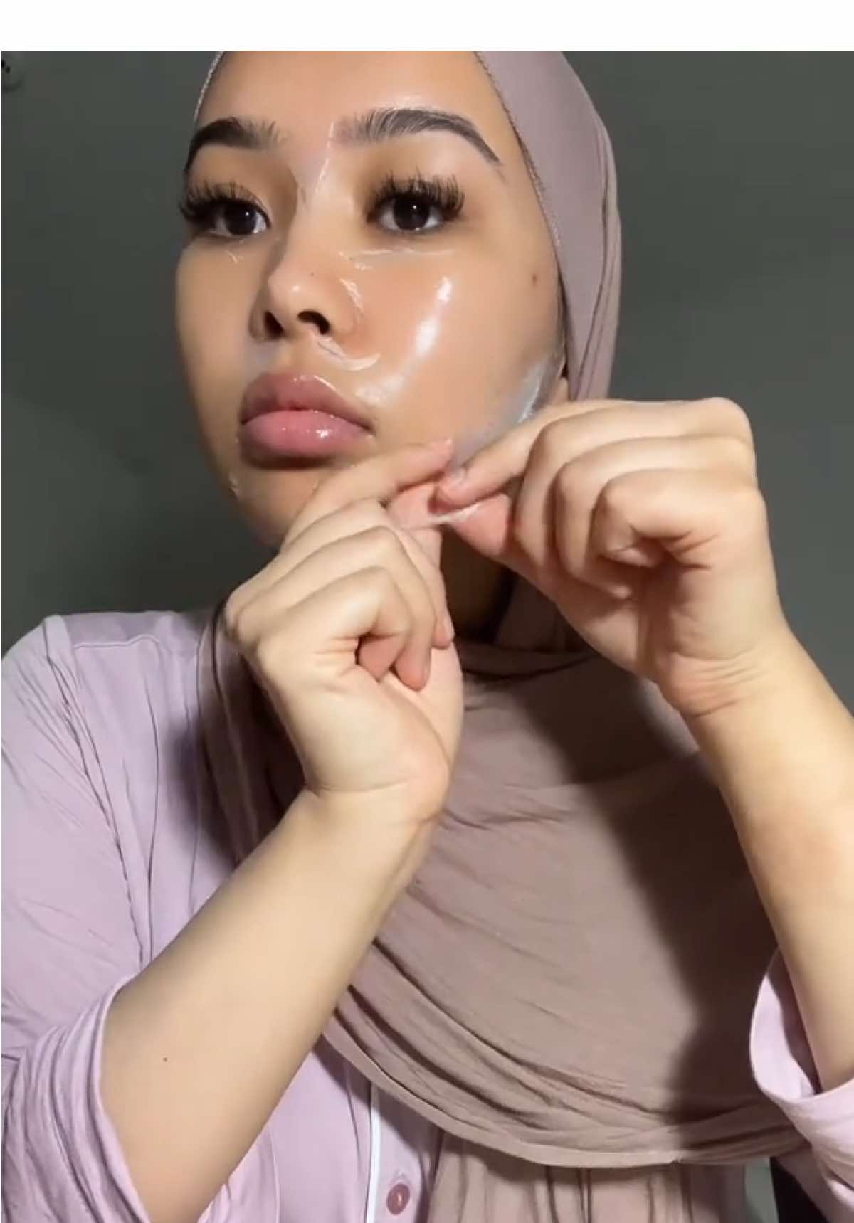 @medicube global tumeric night wrapping mask #medicube #skincare #glowingskin #koreanskincare #glassskin 