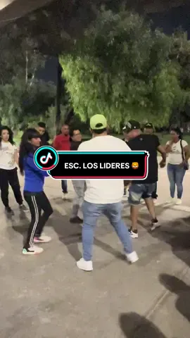Ensayo en parejas.💃🏻🕺🏻🦁 Recuerden que estamos los días Lunes, Martes y Jueves de 8 a 10 pm, Metro Deportivo Oceanía, los esperamos. Cualquier información por mensaje directo. #bailesonidero #clubloslideres #paratiiiiiiiiiiiiiiiiiiiiiiiiiiiiiii #viral #fyp 