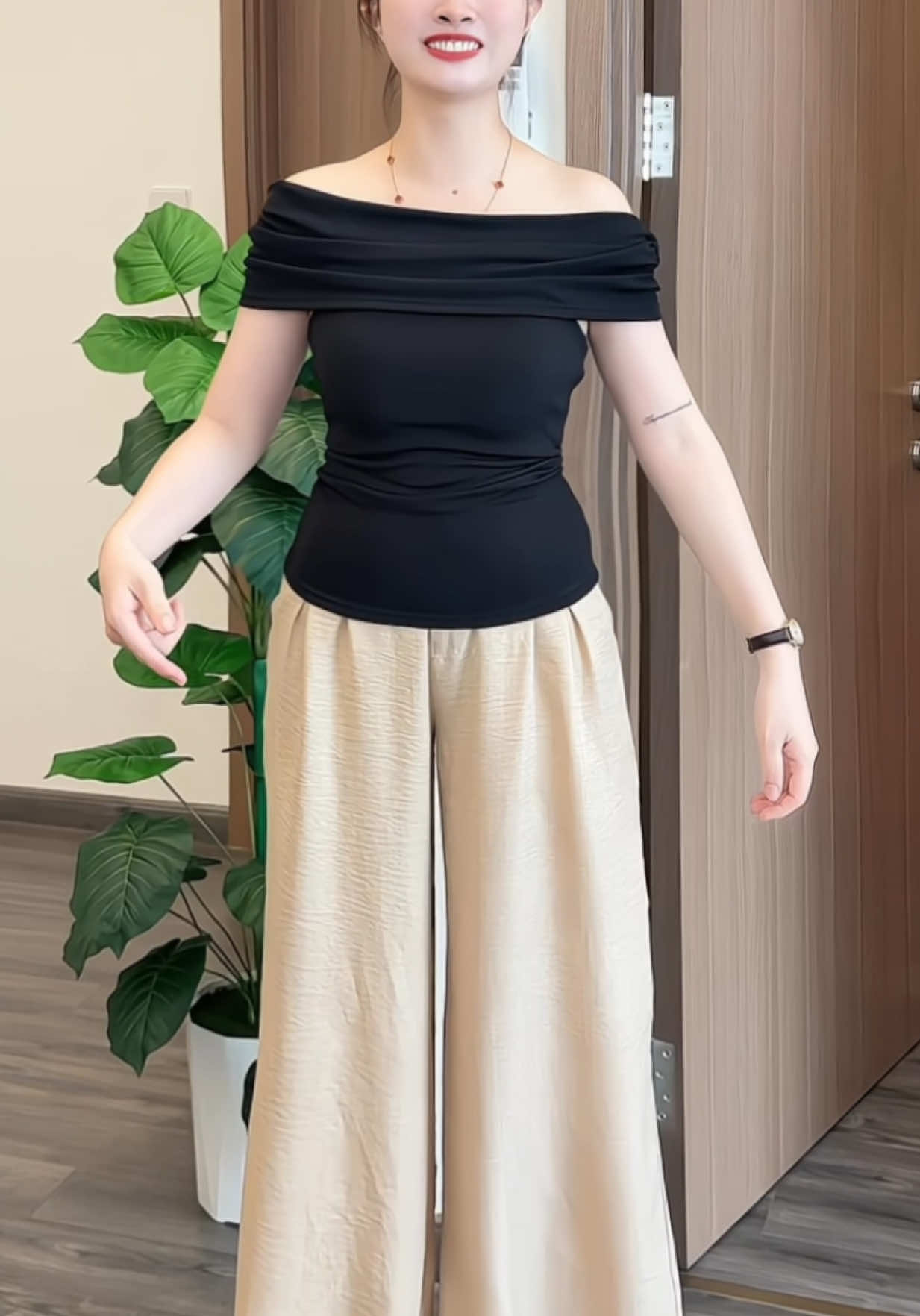 Set quần ống rộng áo trễ vai 