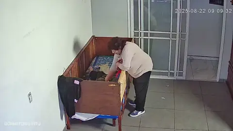 porque le pegas así!!!! 