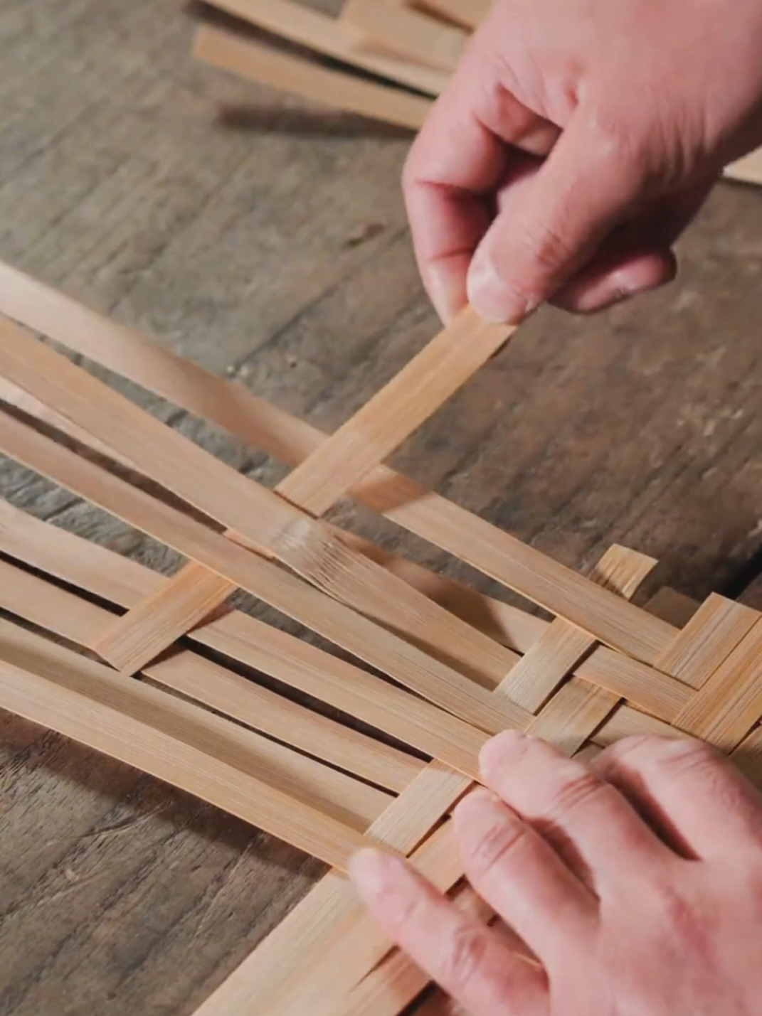 Let's see what interesting and nice things we can make with bamboo this time?#bamboo#crafts#craftsman #handmade #fyp 