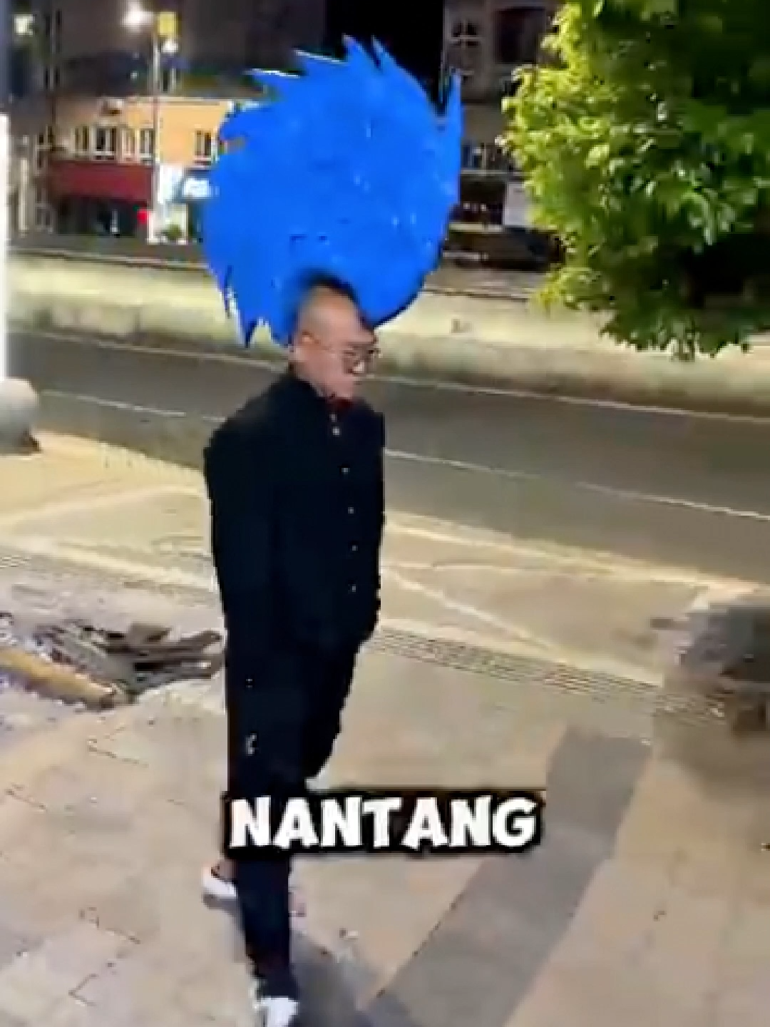 Pria dengan rambut terkece🤣