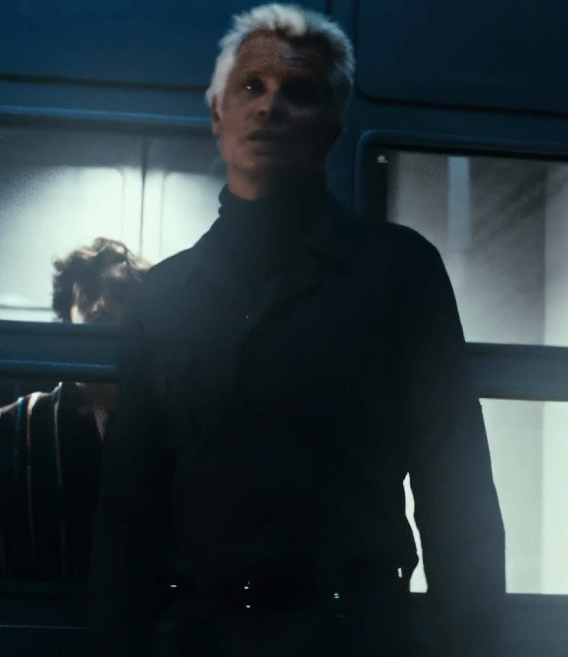 Once again a synthetic is the best character in an Alien project | #kirsh #alienearthfx #timothyolyphant #edit #goat 